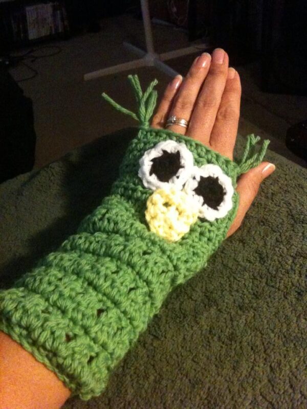 Green Owl Hand Mitten